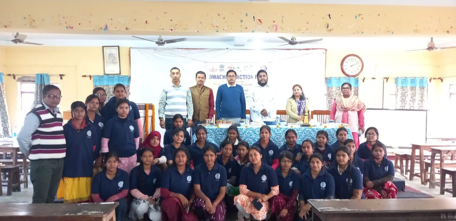 Participants of the Swachhata Action Plan programme with NSS volunteers
